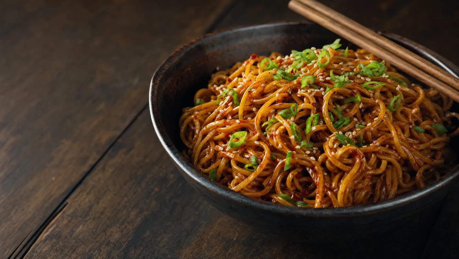 Quick Chili Garlic Noodles: 10-Minute Spicy Noodles